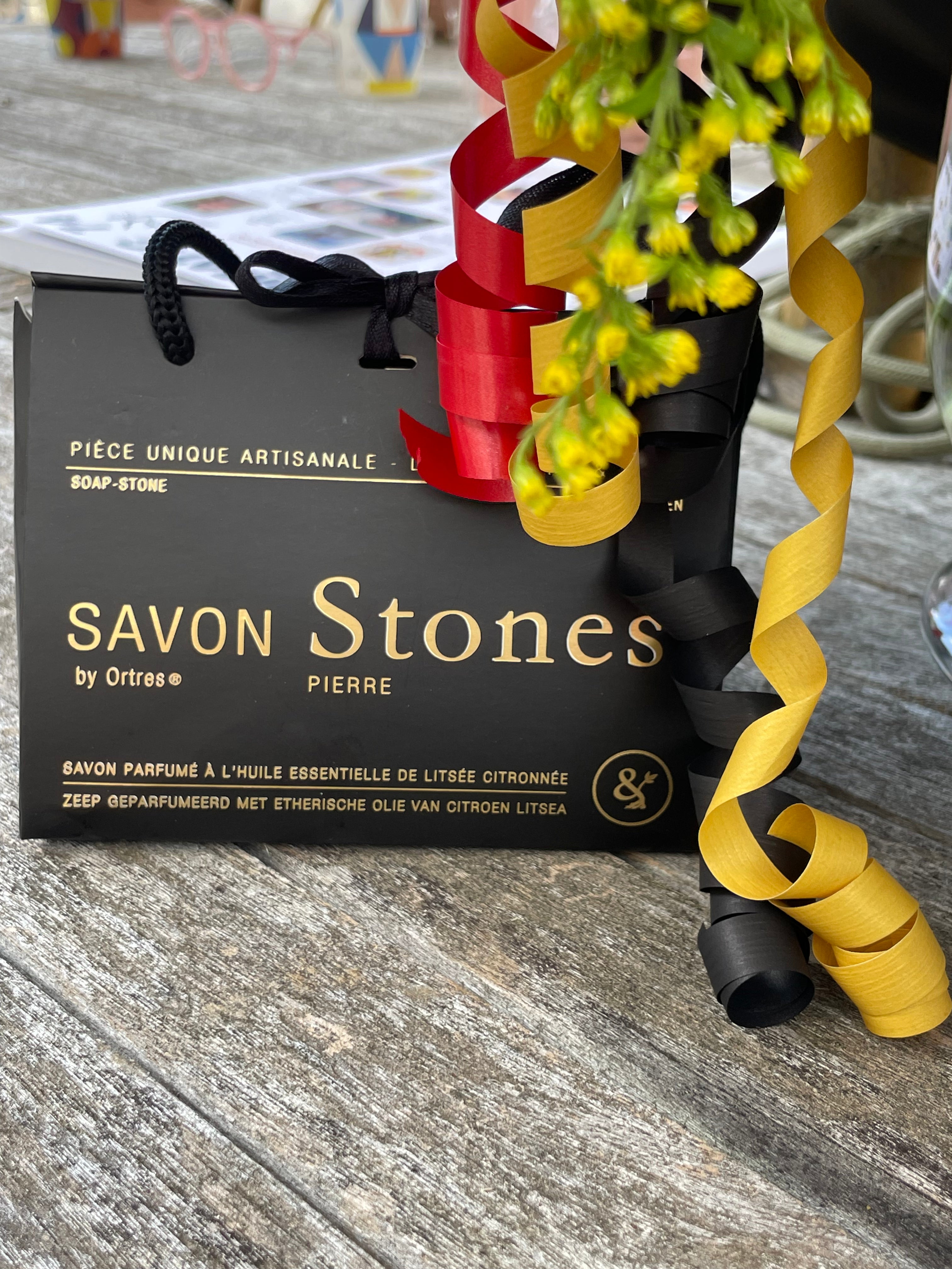 Coffret (DIY) Savon pierres semi-précieuses à l'or certifié 24,9K